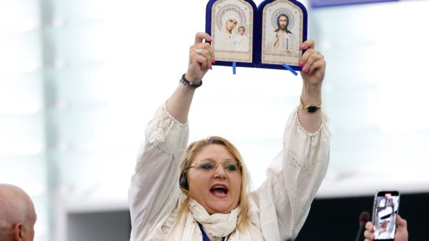 Candidatura Dianei Șoșoacă la alegerile prezidențiale, respinsă a doua oară, de data aceasta de BEC. Diana Șoșoacă: „Luptăm până la capăt”