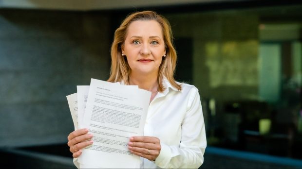 Matematica ne obligă să o votăm pe Elena Lasconi