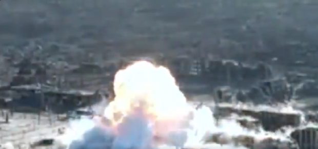 Rușii susțin că au atacat pentru prima dată cu FAB-9000, „tatăl tuturor bombelor”. Explozie foarte puternică într-un oraș din Ucraina | VIDEO