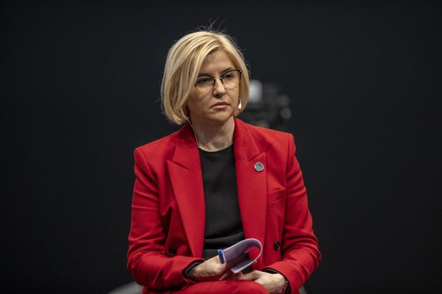 Afacerile românești ale familiei Irinei Vlah, candidata prorusă la președinția Republicii Moldova. Opozanta Maiei Sandu, decorată de patriarhul Kirill