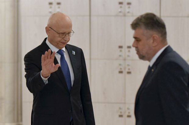 Mircea Geoană îl provoacă pe Marcel Ciolacu la o dezbatere unu la unu. „Ştim că sondajele ne arată pe primele locuri”