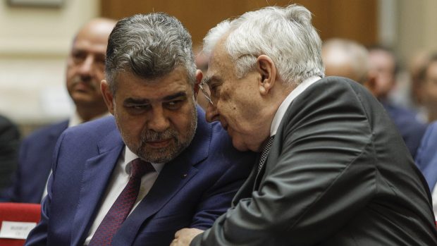 Politica monetară poate se mai schimbă, dar conducerea Băncii Naționale a României, nu. Și ce dacă?