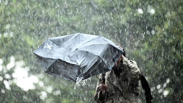 Informări meteo de ploi și vânt, până sâmbătă seara. Zonele vizate de atenționările ANM