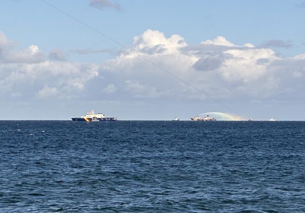 Un petrolier încărcat cu 640 de tone de țiței a luat foc în Marea Baltică