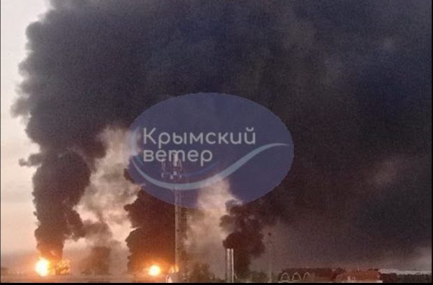 Incendiu în Crimeea, la cel mai mare terminal de produse petroliere din peninsulă, după un atac cu 12 drone ucrainene | VIDEO