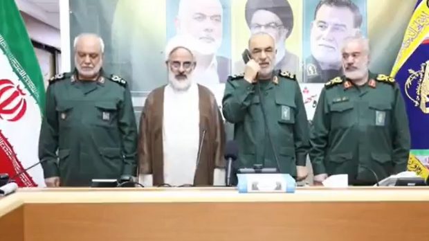 Momentul când generalul Hossein Salami, șeful Corpului Gărzii Revoluționare Iraniene, ordonă atacarea Israelului cu rachete: „În numele răzbunării, dăm undă verde” | VIDEO