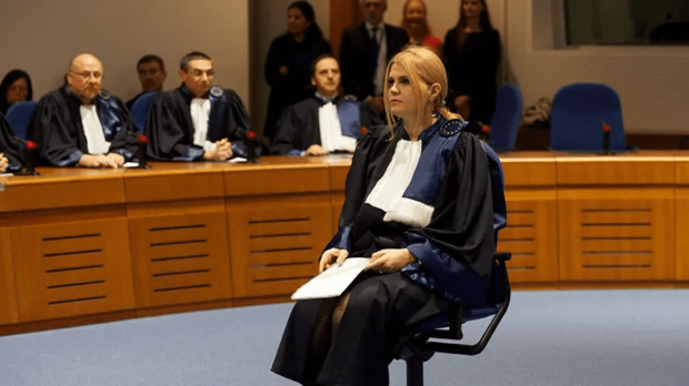 Judecătoarea Iulia Motoc de la CPI, înlocuită din completul pentru mandatul de arestare a lui Netanyahu, din motive medicale