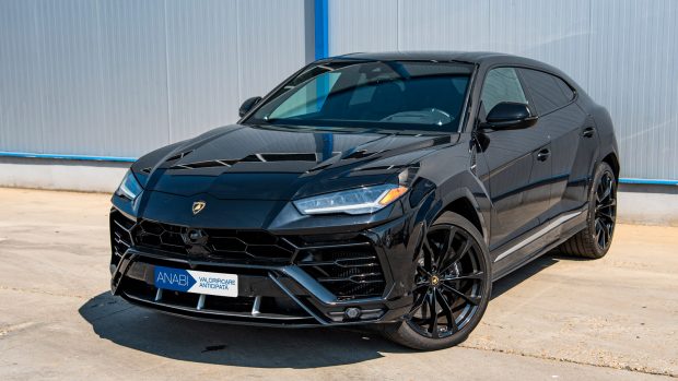 Statul vinde la licitație mașini de lux confiscate: un Lamborghini Urus, un G Class, un BMW M850 și un Lamborghini Huracan