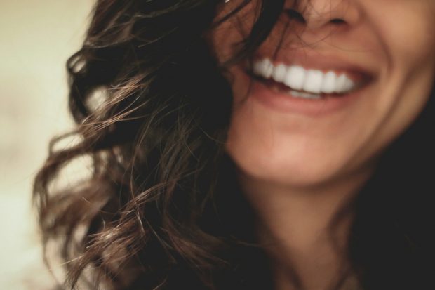Când știi că ai nevoie de fațete dentare?