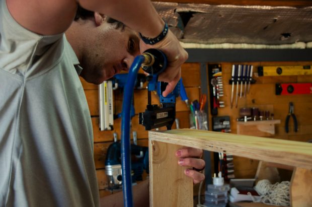 Top 3 unelte esențiale pentru proiectele tale de bricolaj și construcții