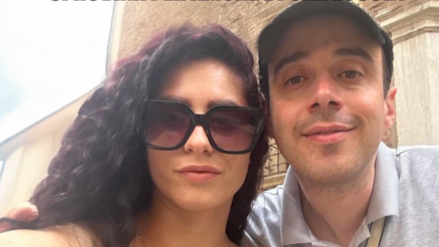O româncă l-a convins pe iubitul italian să-și vândă casa, i-a luat toți banii, l-a părăsit și și-a deschis magazine de haine în Focșani
