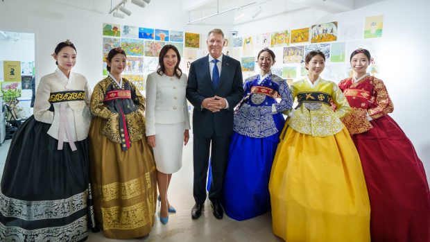 Mandatul Iohannis: nimicul după zece ani de voaiaj, voaiaj