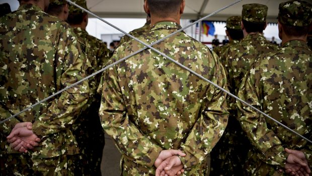 Proiectul de eliminare a inechității pensiilor militare va trece de Parlament în trei săptămâni, promite Marcel Ciolacu