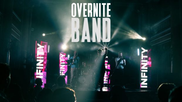 Overnite Band: Trupa de nuntă perfectă pentru un eveniment diferit