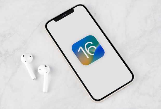 iPhone 16 Pro și Pro Max întâmpină probleme după lansare. Utilizatorii raportează blocări frecvente și erori de funcționare