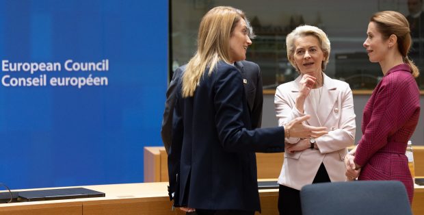O politică externă feministă pentru România? Avem nevoie de o nouă paradigmă diplomatică în România