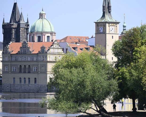 O capitală europeană a interzis tururile prin pub-uri: Orașul nu caută turiști care vin „doar pentru a se îmbăta”