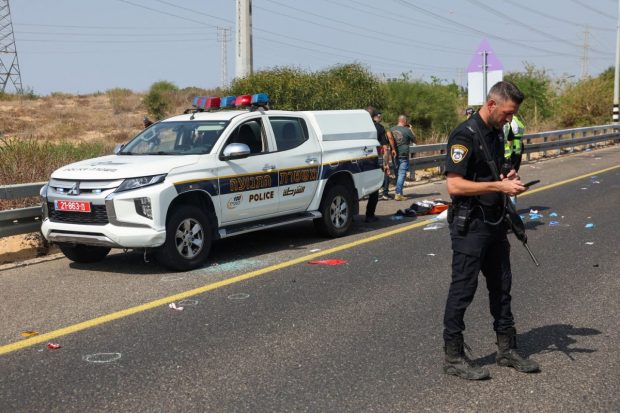 Atac armat pe o autostradă din Israel. Un bărbat a deschis focul, împușcând cinci persoane. Atacatorul, neutralizat de un civil