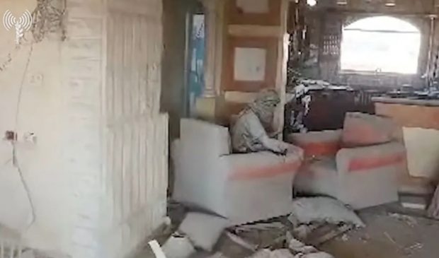 Un palestinian strămutat spune că Yahya Sinwar a fost ucis în casa sa. „Am fost șocat”
