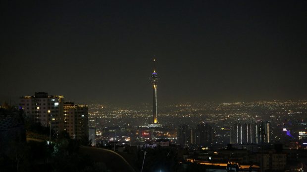 Am putea asista la un război Israel – Iran? Specialiștii oscilează între „risc crescut” și „Iranul nu-și permite un conflict”