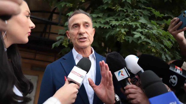 Radu Mazăre, audiat la DIICOT în dosarul antrenorului acuzat de obligarea sportivelor la prostituţie: „Nu erau genul meu”