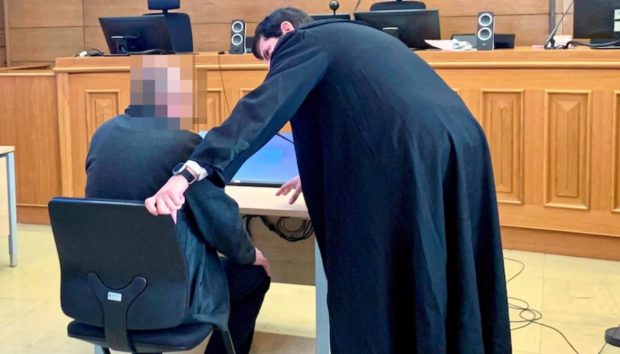 Român în lacrimi, când a primit condamnarea de 13 ani după gratii, în Austria: „La vârsta lui, pedeapsa este echivalentă cu închisoarea pe viață”