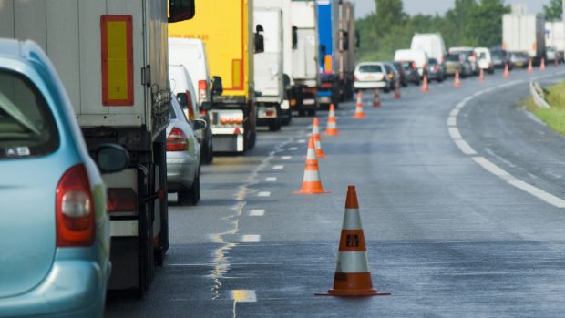 România, cea mai stresantă țară pentru condus din lume. Aglomerația din trafic ne plasează pe primul loc în clasament