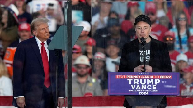Campania lui Trump a lucrat cu X-ul lui Musk pentru a păstra în afara platformei fișierul despre JD Vance