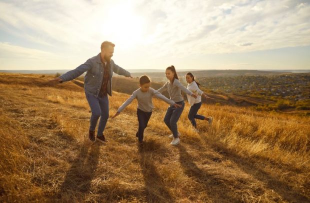 Vacanța de toamnă 2024 – când au elevii vacanța de toamnă