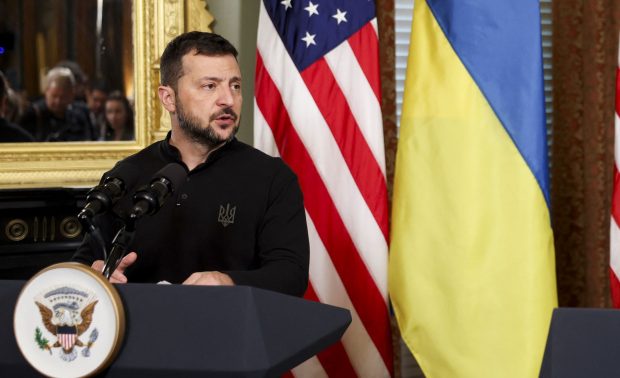 Zelenski a cerut și el ţărilor NATO de lângă Ucraina să doboare dronele şi rachetele ruseşti. Decizia în cazul României nu este luată