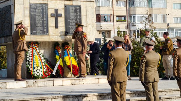 Ziua Armatei, sărbătorită în București și în țară. Klaus Iohannis, Nicolae Ciucă și Marcel Ciolacu, împreună în Parcul Carol