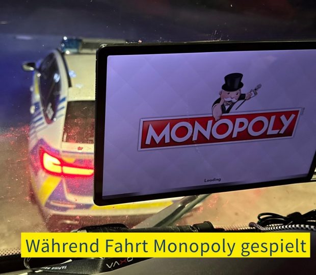 Șofer de TIR, prins de poliție când juca Monopoly în timp ce conducea pe A7, în Germania