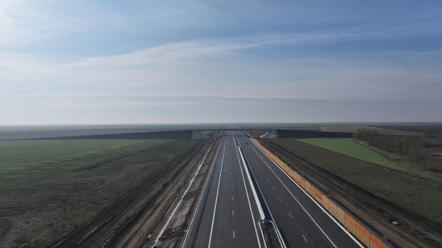 Lotul 2 al A7, gata înainte de termen. „Autostrada Moldovei începe, în sfârșit, să prindă contur!”
