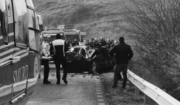 Trei oameni au murit pe loc, într-un accident la Foltești, în Galați