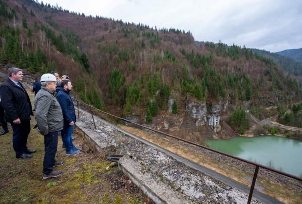 Hidrocentrala de la Răstolița are undă verde pentru finalizare. Autoritățile exultă, ONG-urile amenință