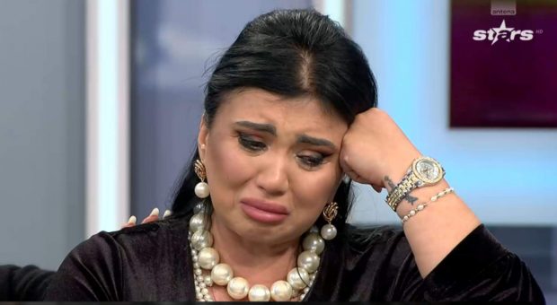 Adriana Bahmuțeanu a plâns la TV de dorul copiilor, care au rămas în casa lui Silviu Prigoană. Cui i-a cerut ajutorul: „Te implor, vorbește cu Honorius, să mă lase să-i văd”