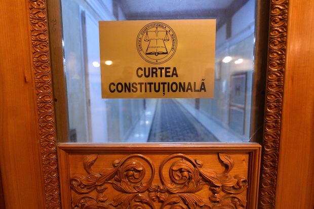 Renumărarea voturilor la prezidențiale. Trei scenarii privind efectele deciziei CCR