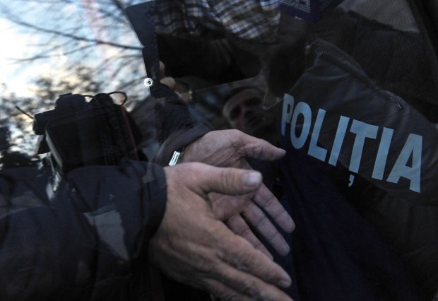 Românul care voia să atace sediul SRI cu pistolul. Sfaturi primite de la un amic cu nume arab: „Mergi să fabrici explozibili după pofta inimii”
