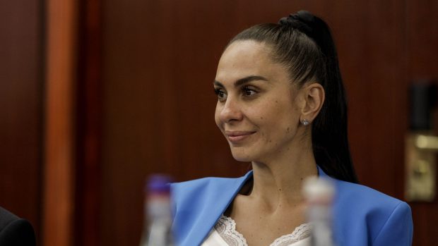 Alexandra Beatrice Bertalan-Păcuraru, candidatul ADN la Președinția României | Portret