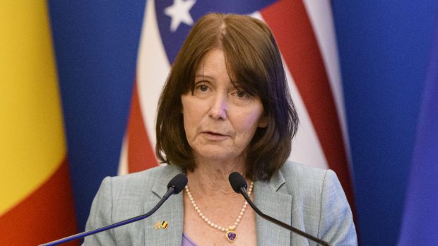 Kathleen Kavalec, ambasadoarea SUA, înaintea deciziei CCR privind anularea alegerilor: „Reputația României trebuie să rămână intactă”