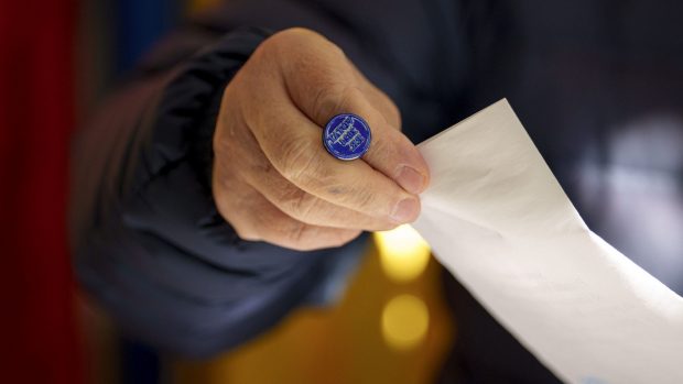 Când și cine face renumărarea voturilor din turul I al alegerilor prezidențiale