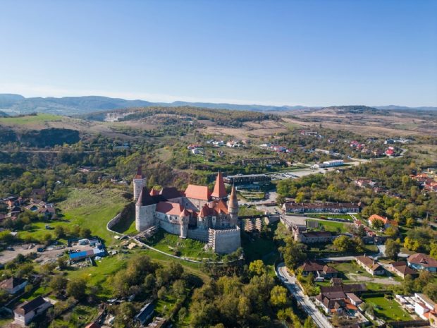 Candidați județul Hunedoara alegeri parlamentare 2024. Cine candidează în Hunedoara la Camera Deputaților și Senat