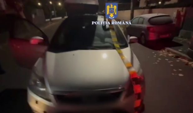 Focuri de armă în Târgovişte, pentru oprirea unui tânăr de 21 de ani care a furat o maşină