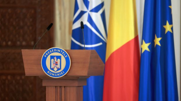 Care sunt atribuţiile şi rolul preşedintelui României – Ce salariu are şeful statului