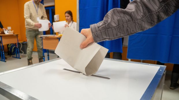 CCR nu a fixat un termen de renumărare a voturilor din primul tur al alegerilor prezidențiale  – Surse. Care este termenul stabilit de BEC