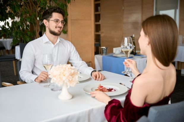 Ce înseamnă slow dating – noul trend în relații?