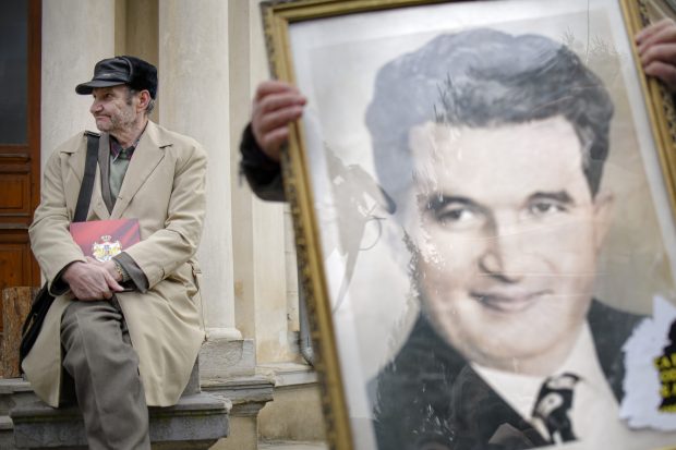 Drumul de la Ceaușescu la Georgescu. Bonus: pericolul unui front „suveranist” care înseamnă, de facto, moartea statului român european
