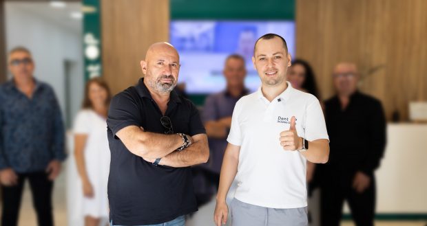 Chef Cătălin Scărlătescu gătește pentru pacienții DentOP alături de Dr. Cazacu Corrado
