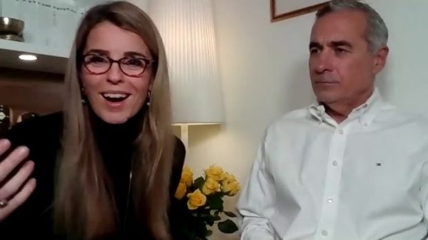 „Sunt elev la școala vieții”. La ce a renunțat Cristela, soția lui Călin Georgescu, înainte cu o lună de alegerile prezidențiale: „Ne învățăm lecțiile”