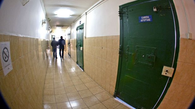 Bărbat din Oradea, condamnat la închisoare cu executare și încarcerat pentru că a refuzat stabilirea alcoolemiei